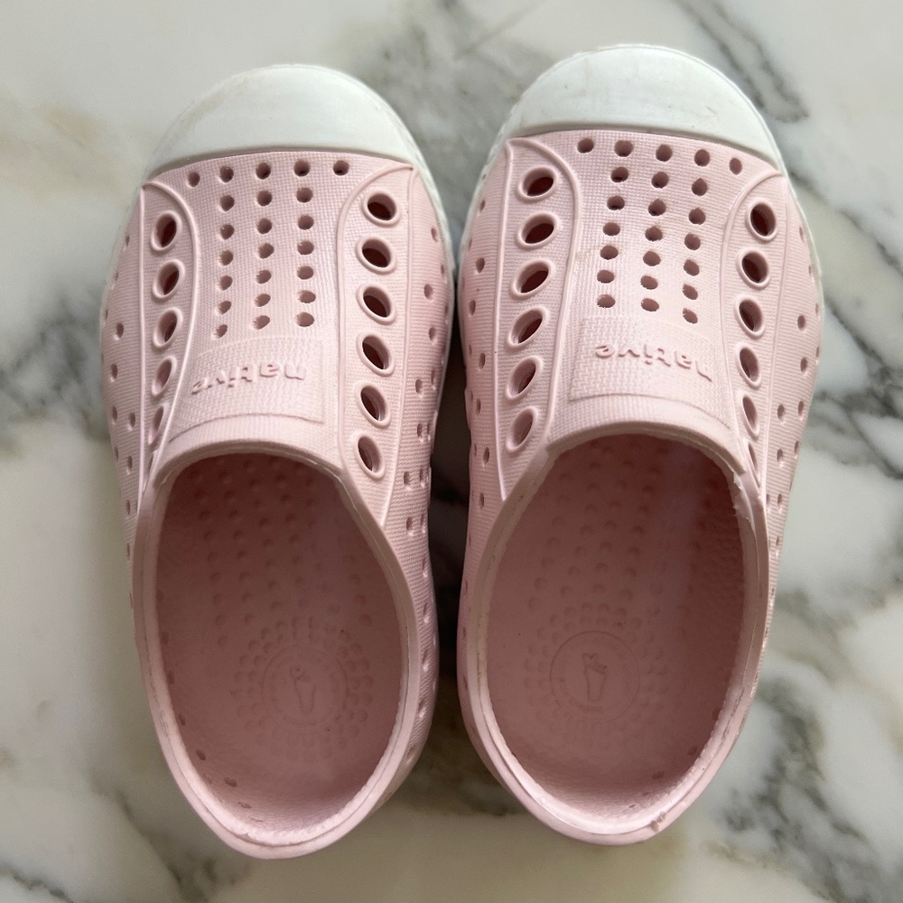 Native Jefferson Pink Shoes - Toddler Size 5 - NEW